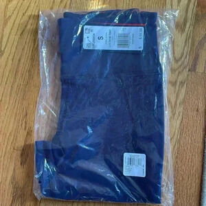 NWT Reebok Lux 3/4 tight in navy size small